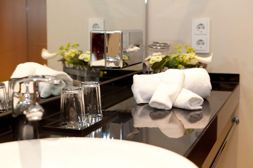 גרונאו Hotel Schepers מראה חיצוני תמונה