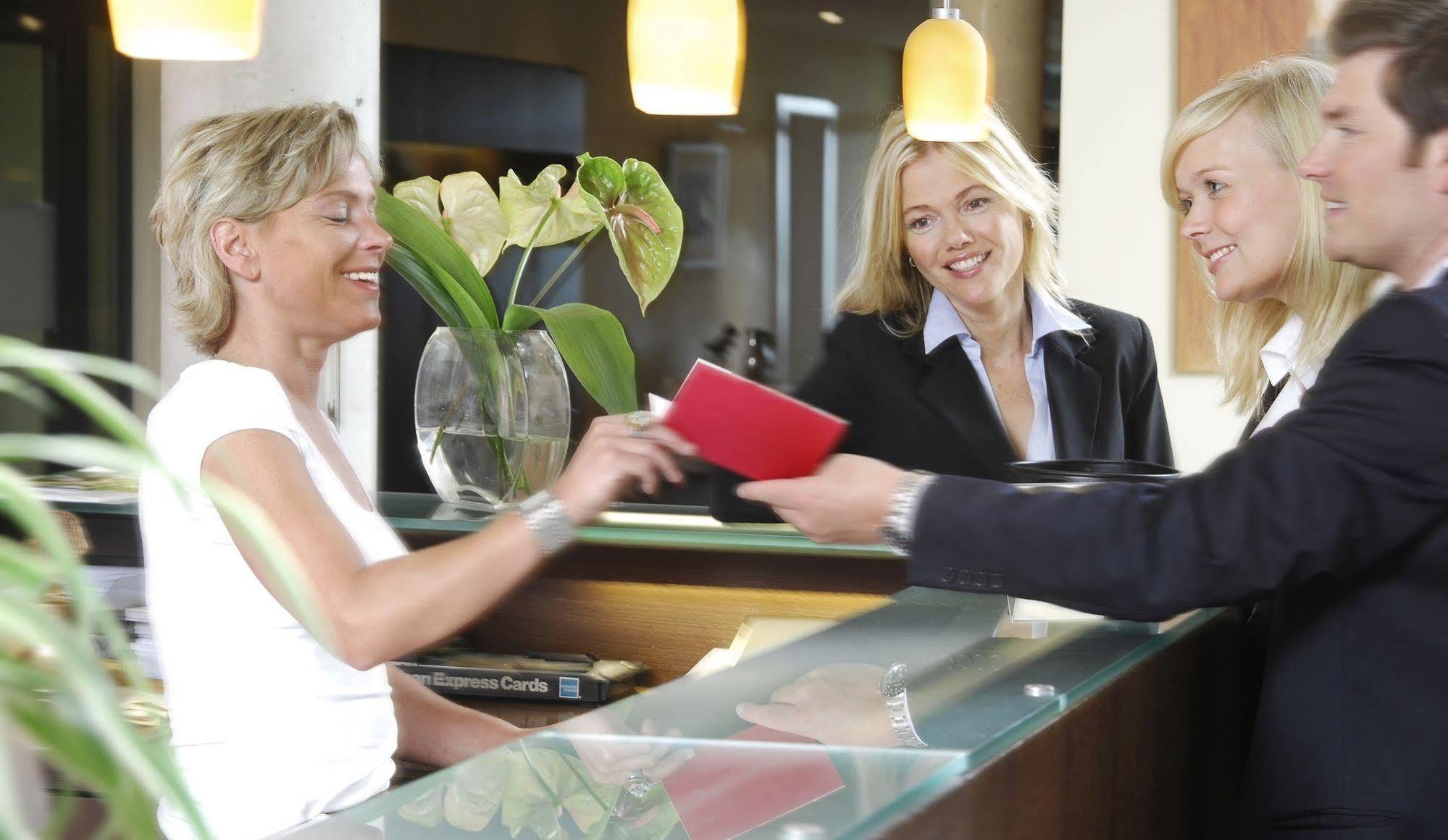 גרונאו Hotel Schepers מראה חיצוני תמונה