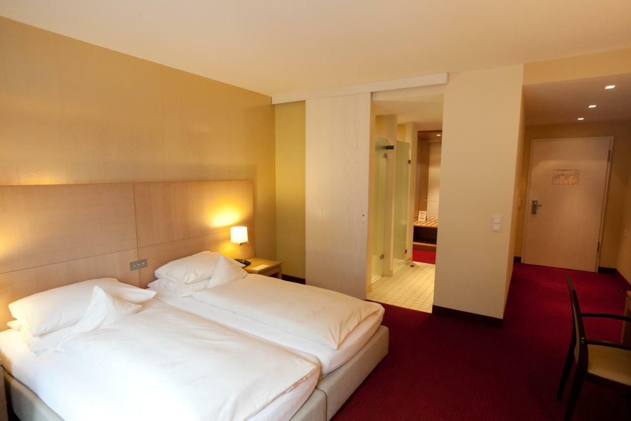 גרונאו Hotel Schepers מראה חיצוני תמונה